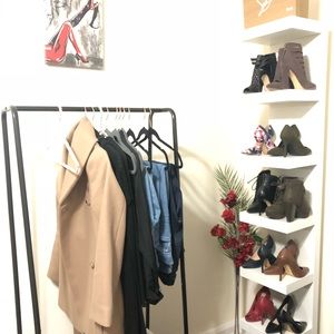 Meet your Posher, Olympia